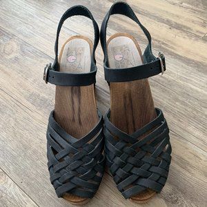 Maguba Barcelona Clog Sandal in Black Suede